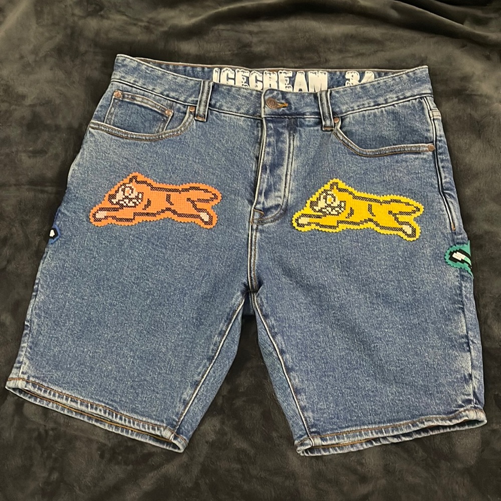 ICE CREAM x BILLIONAIRE BOYS CLUB ARCH JEAN SHORTS.      SIZE : 34 x 10”